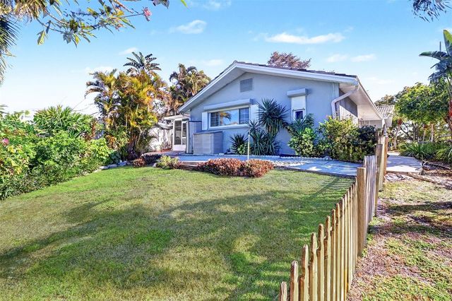 11845 66TH AVENUE, Seminole, FL 33772