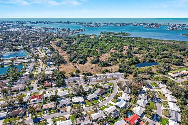 11845 66TH AVENUE, Seminole, FL 33772