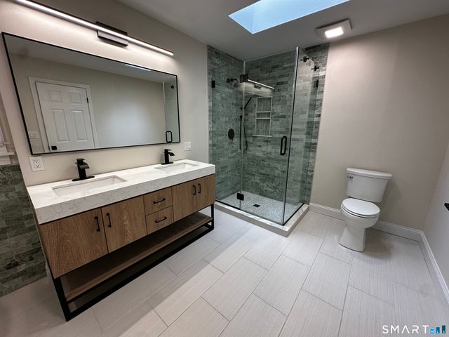 12 Canterbury Road 12, Hamden, CT 06514
