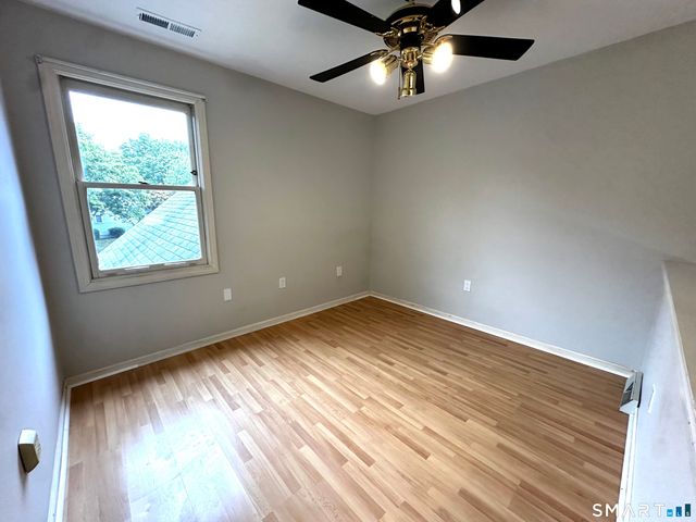 12 Canterbury Road 12, Hamden, CT 06514