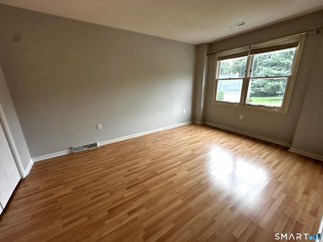 12 Canterbury Road 12, Hamden, CT 06514