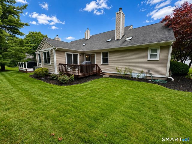 12 Canterbury Road 12, Hamden, CT 06514