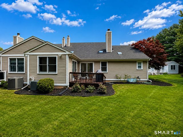 12 Canterbury Road 12, Hamden, CT 06514