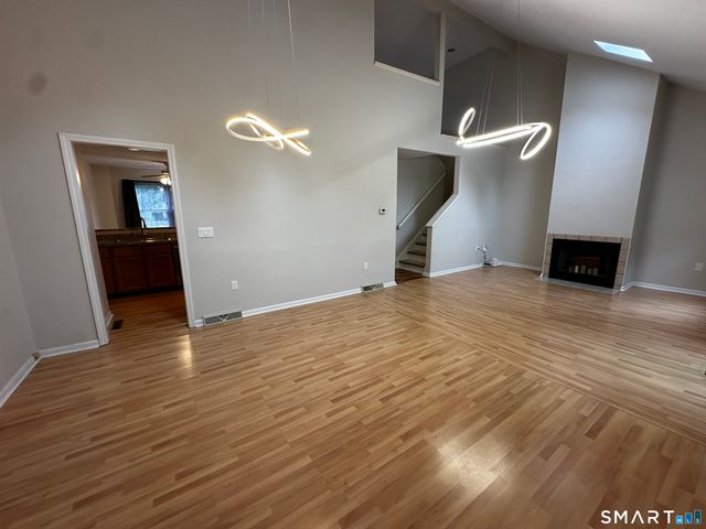 12 Canterbury Road 12, Hamden, CT 06514