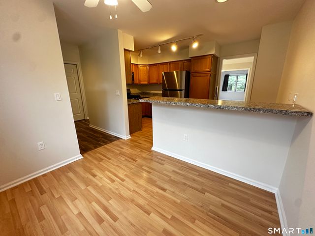 12 Canterbury Road 12, Hamden, CT 06514