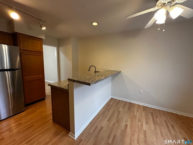 12 Canterbury Road 12, Hamden, CT 06514