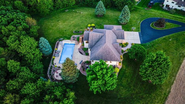 6128 Imperial Drive, Waunakee, WI 53597