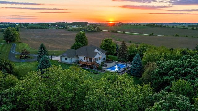 6128 Imperial Drive, Waunakee, WI 53597