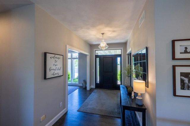 6128 Imperial Drive, Waunakee, WI 53597