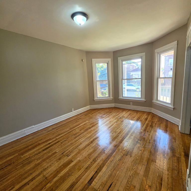 7651 S LANGLEY Street, Chicago, IL 60619 — photo 4