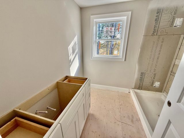12 Shawsheen Rd, Billerica, MA 01821