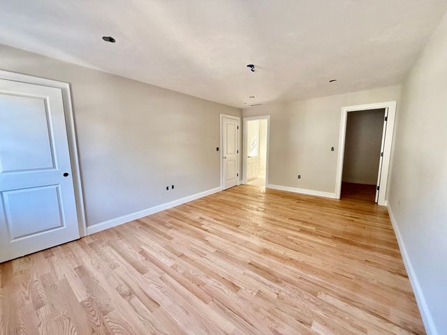 12 Shawsheen Rd, Billerica, MA 01821