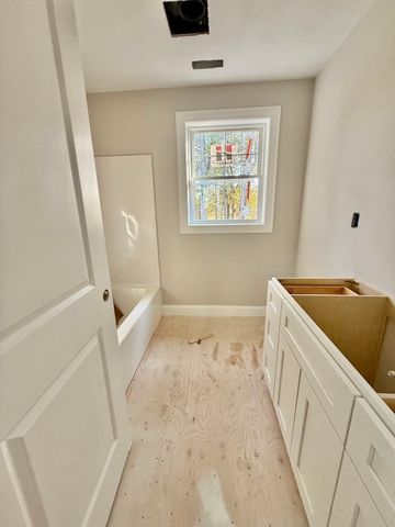 12 Shawsheen Rd, Billerica, MA 01821