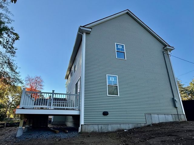 12 Shawsheen Rd, Billerica, MA 01821
