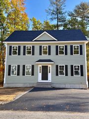 12 Shawsheen Rd, Billerica, MA 01821
