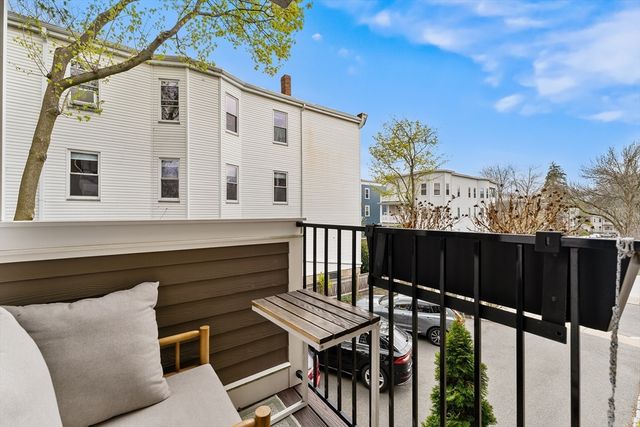 60 Carolina Ave 2, Boston, MA 02130