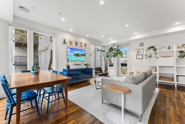 60 Carolina Ave 2, Boston, MA 02130