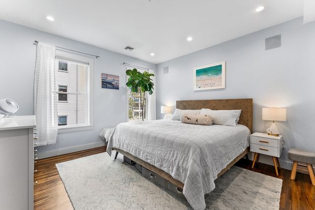 60 Carolina Ave 2, Boston, MA 02130