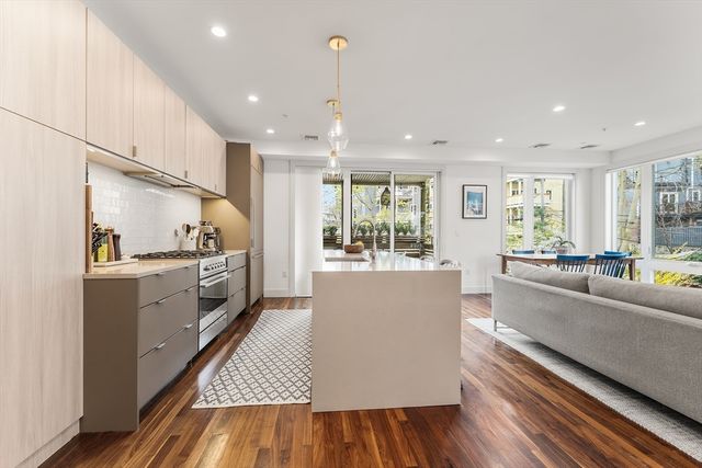 60 Carolina Ave 2, Boston, MA 02130