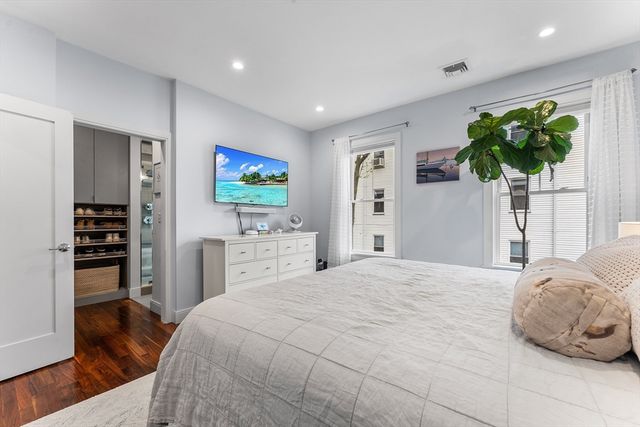 60 Carolina Ave 2, Boston, MA 02130