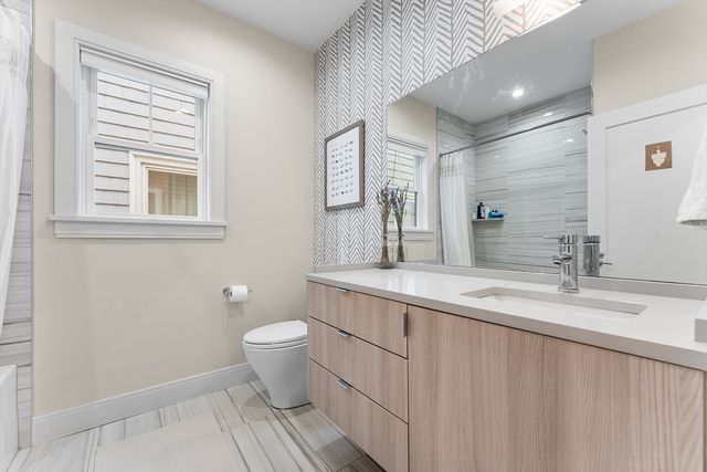 60 Carolina Ave 2, Boston, MA 02130