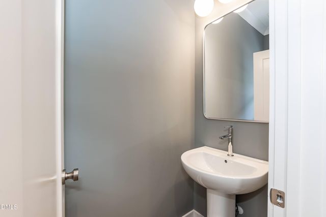 816 N Taylor Street, Wake Forest, NC 27587