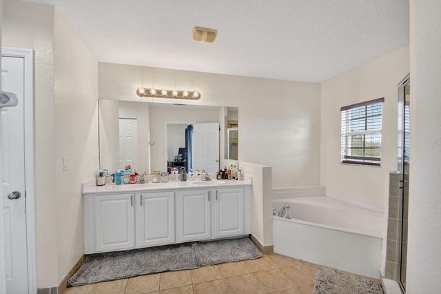 4322 Emerald Vista, Lake Worth, FL 33461