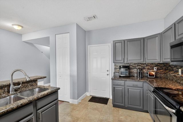 4322 Emerald Vista, Lake Worth, FL 33461