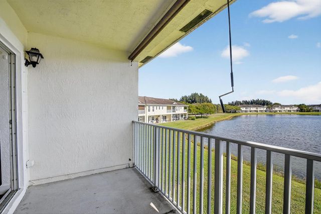 4322 Emerald Vista, Lake Worth, FL 33461