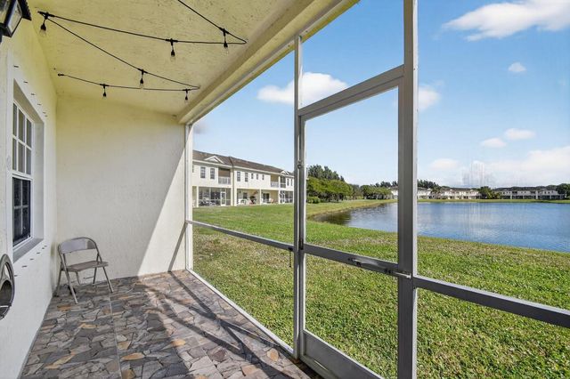 4322 Emerald Vista, Lake Worth, FL 33461