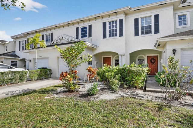 4322 Emerald Vista, Lake Worth, FL 33461