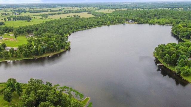 4808 County Road 8940, West Plains, MO 65775