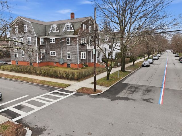 82 High Street 1S, Bristol, RI 02809