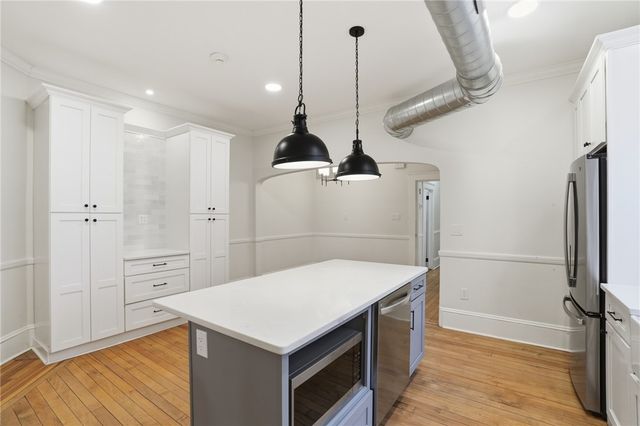 82 High Street 1S, Bristol, RI 02809