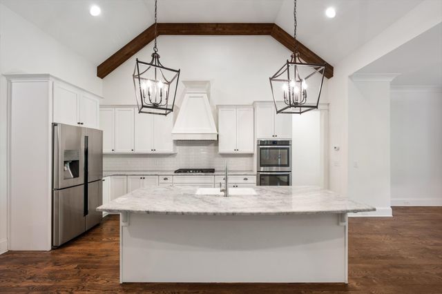 4174 Old Light Cir, Arrington, TN 37014