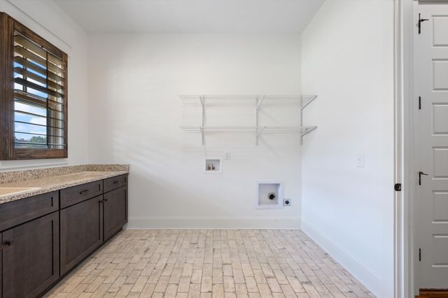 4174 Old Light Cir, Arrington, TN 37014