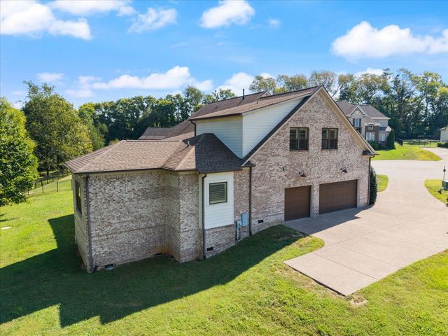 4174 Old Light Cir, Arrington, TN 37014