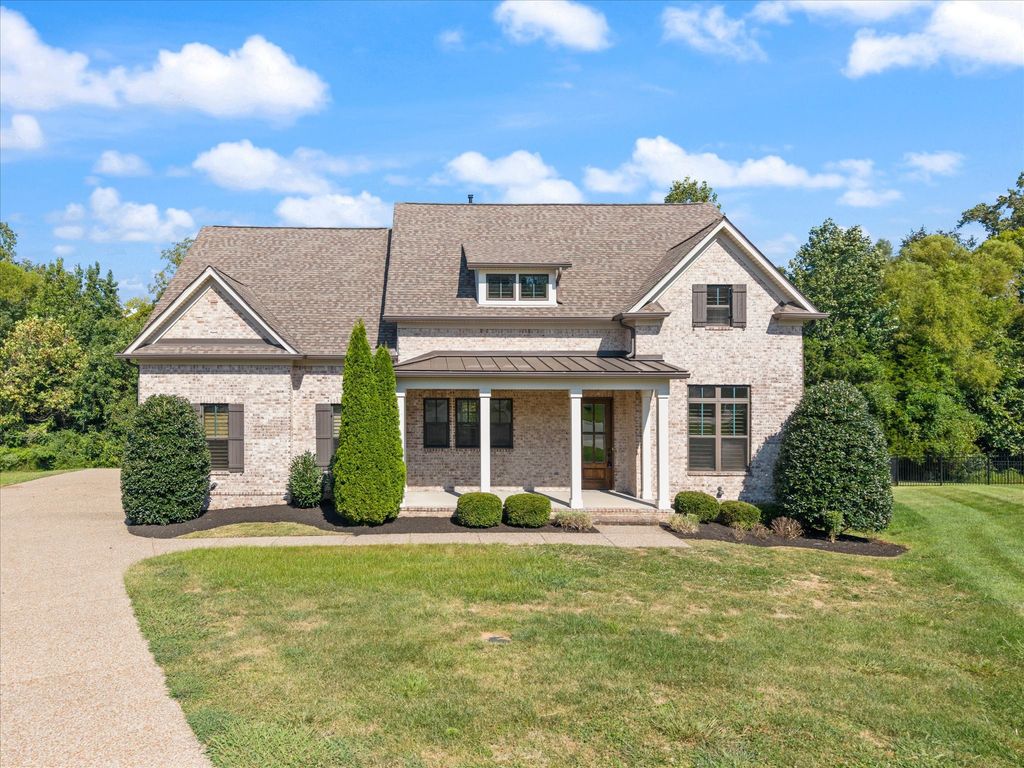 4174 Old Light Cir, Arrington, TN 37014
