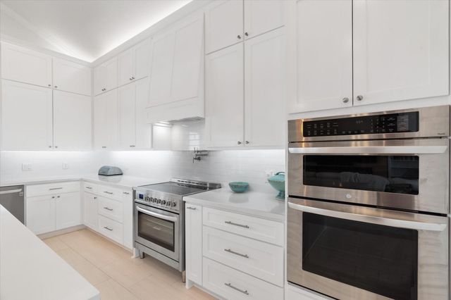 3815 Mitote Drive, Galveston, TX 77554