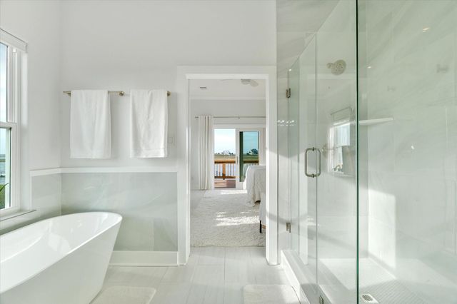 3815 Mitote Drive, Galveston, TX 77554