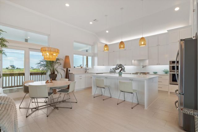 3815 Mitote Drive, Galveston, TX 77554