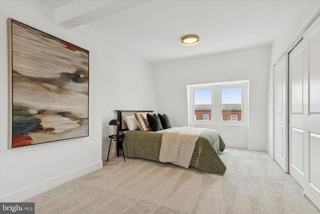 34 S FRANKLIN ST, Boyertown, PA 19512