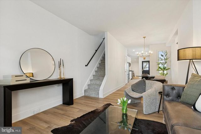 34 S FRANKLIN ST, Boyertown, PA 19512