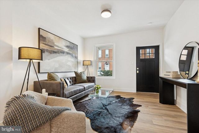 34 S FRANKLIN ST, Boyertown, PA 19512