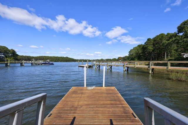 86 Summersea Road, Mashpee, MA 02649