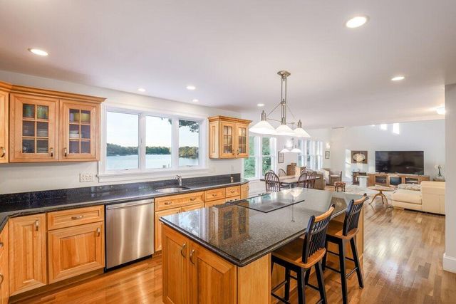 86 Summersea Road, Mashpee, MA 02649