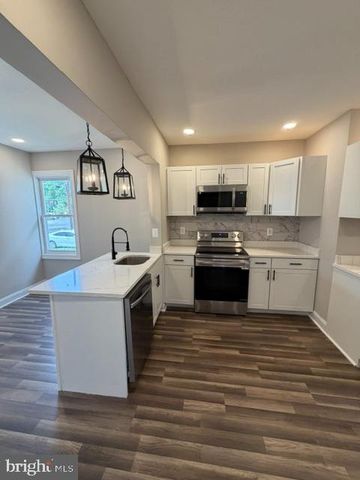 217 MARYLAND PARK, Capitol Heights, MD 20743