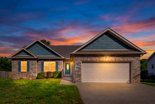 984 Chardea Ct, Clarksville, TN 37040