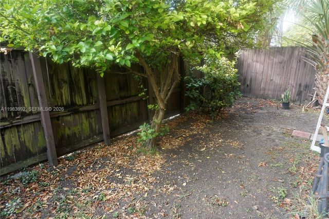 15480 SW 82nd Ln 211, Miami, FL 33193