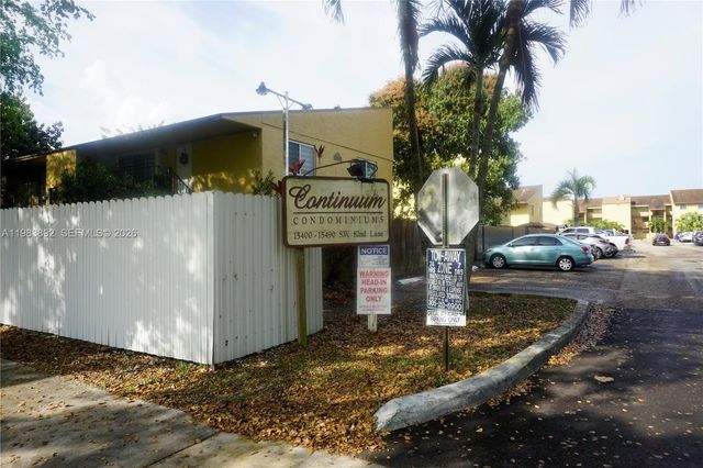 15480 SW 82nd Ln 211, Miami, FL 33193